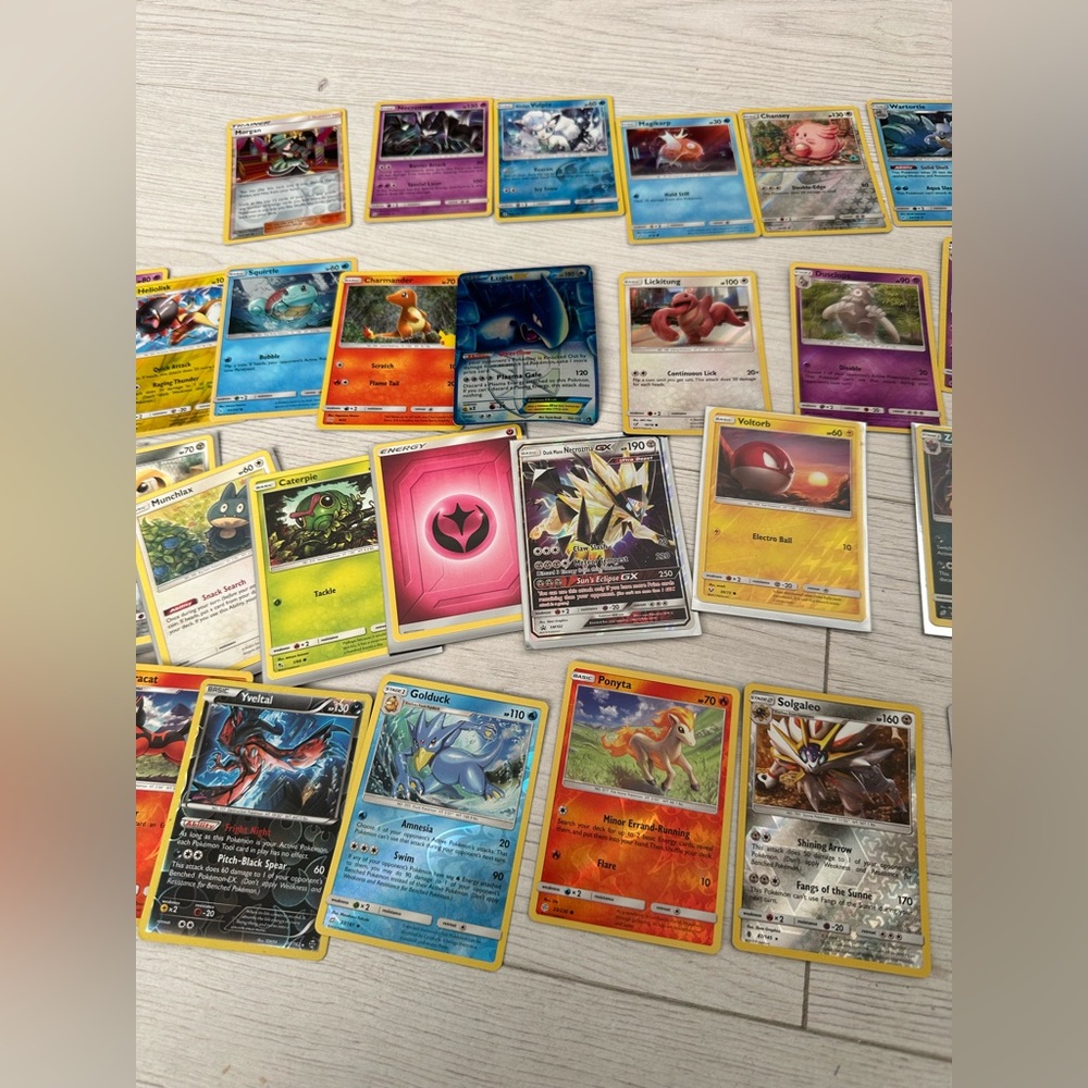 Pokemon lot cards- 30 + cards - Picture 3 of 4